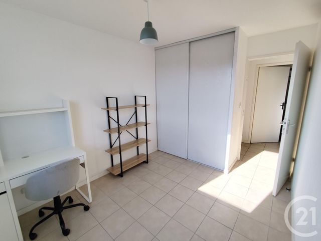 Appartement T3 à vendre - 3 pièces - 58.79 m2 - NIMES - 30 - LANGUEDOC-ROUSSILLON - Century 21 Dhuoda