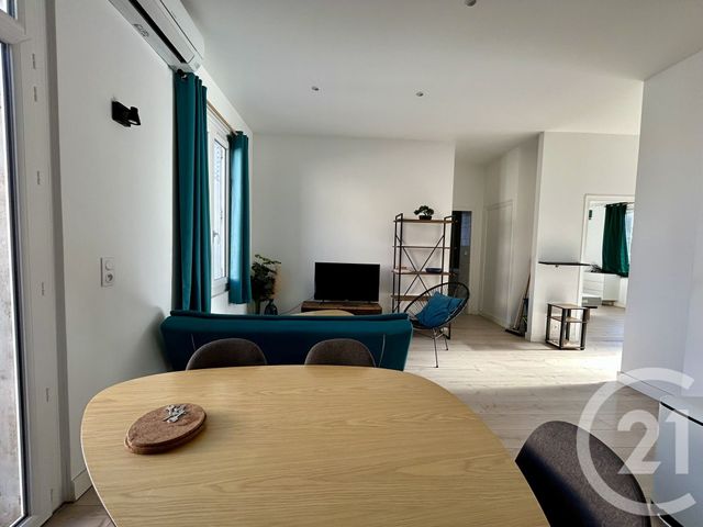Appartement T4 à vendre - 4 pièces - 72.17 m2 - NIMES - 30 - LANGUEDOC-ROUSSILLON - Century 21 Dhuoda