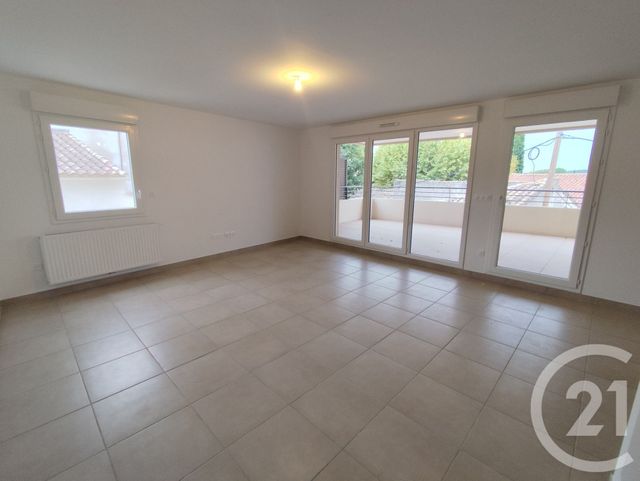 Appartement T3 à louer - 3 pièces - 72.2 m2 - NIMES - 30 - LANGUEDOC-ROUSSILLON - Century 21 Dhuoda