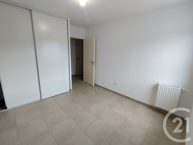 Appartement T3 à louer - 3 pièces - 72.2 m2 - NIMES - 30 - LANGUEDOC-ROUSSILLON - Century 21 Dhuoda