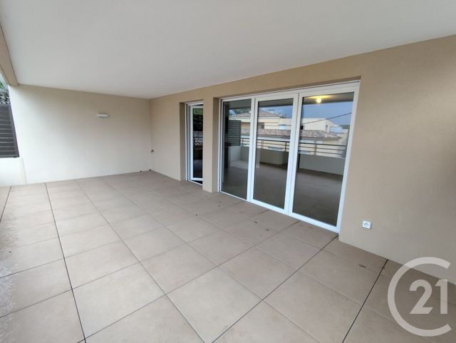 Appartement T3 à louer - 3 pièces - 72.2 m2 - NIMES - 30 - LANGUEDOC-ROUSSILLON - Century 21 Dhuoda