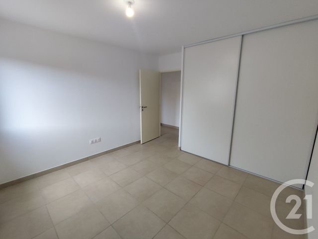 Appartement T3 à louer - 3 pièces - 72.2 m2 - NIMES - 30 - LANGUEDOC-ROUSSILLON - Century 21 Dhuoda