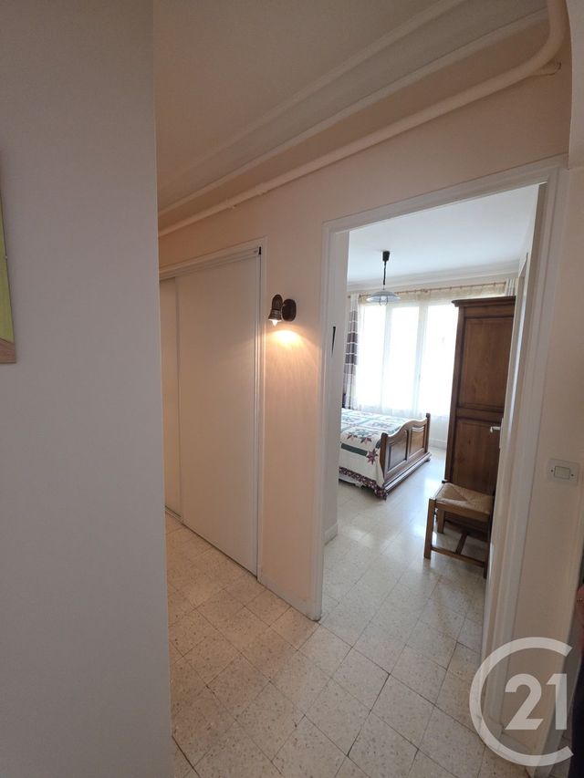 Appartement F4 à vendre - 4 pièces - 94.63 m2 - NIMES - 30 - LANGUEDOC-ROUSSILLON - Century 21 Dhuoda