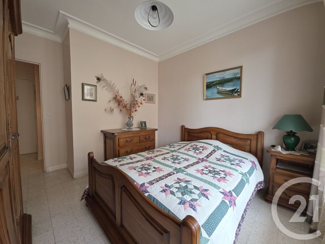 Appartement F4 à vendre - 4 pièces - 94.63 m2 - NIMES - 30 - LANGUEDOC-ROUSSILLON - Century 21 Dhuoda