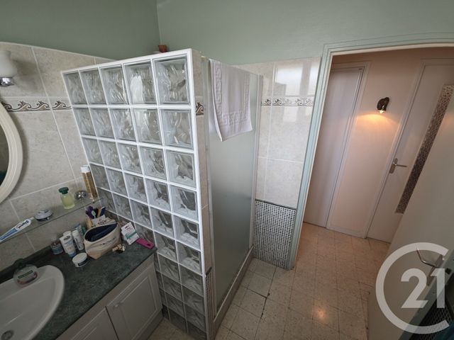 Appartement F4 à vendre - 4 pièces - 94.63 m2 - NIMES - 30 - LANGUEDOC-ROUSSILLON - Century 21 Dhuoda