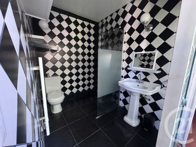 Appartement T3 à vendre - 3 pièces - 77.73 m2 - NIMES - 30 - LANGUEDOC-ROUSSILLON - Century 21 Dhuoda
