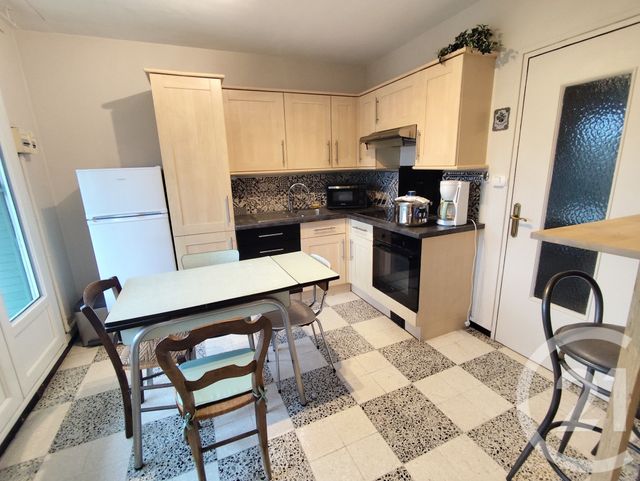 Appartement T4 à louer - 4 pièces - 63.79 m2 - NIMES - 30 - LANGUEDOC-ROUSSILLON - Century 21 Dhuoda