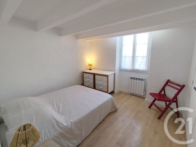 Appartement T2 à louer - 2 pièces - 43.36 m2 - NIMES - 30 - LANGUEDOC-ROUSSILLON - Century 21 Dhuoda