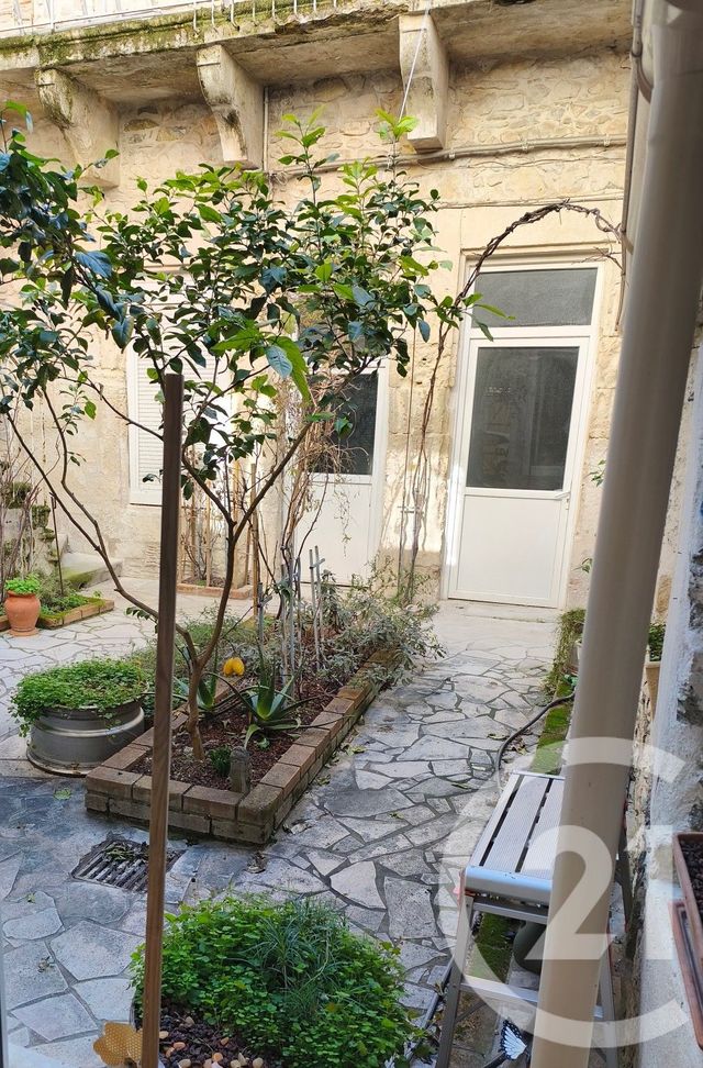 Appartement T2 à louer - 2 pièces - 43.36 m2 - NIMES - 30 - LANGUEDOC-ROUSSILLON - Century 21 Dhuoda