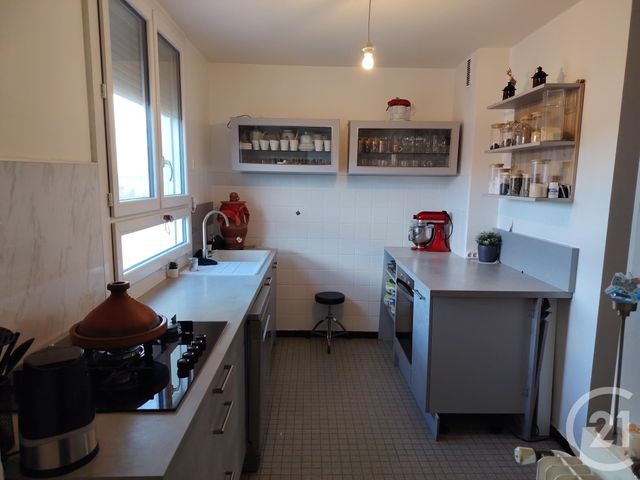 Appartement à vendre - 4 pièces - 89.58 m2 - NIMES - 30 - LANGUEDOC-ROUSSILLON - Century 21 Dhuoda