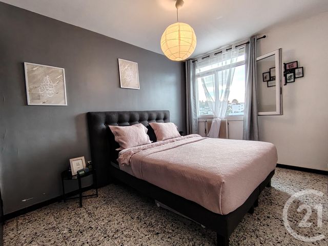 Appartement à vendre - 4 pièces - 89.58 m2 - NIMES - 30 - LANGUEDOC-ROUSSILLON - Century 21 Dhuoda