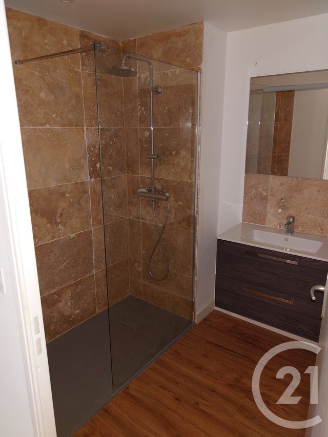 Appartement T4 à vendre - 4 pièces - 75.0 m2 - NIMES - 30 - LANGUEDOC-ROUSSILLON - Century 21 Dhuoda