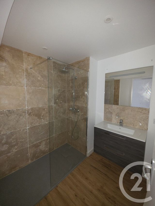 Appartement T4 à vendre - 4 pièces - 75.0 m2 - NIMES - 30 - LANGUEDOC-ROUSSILLON - Century 21 Dhuoda