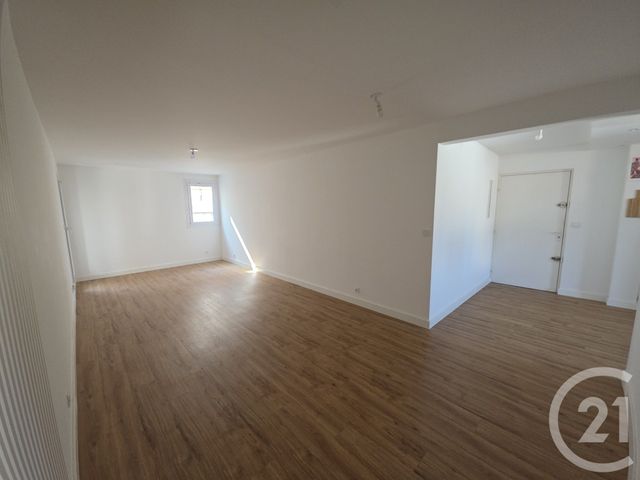 Appartement T4 à vendre - 4 pièces - 75.0 m2 - NIMES - 30 - LANGUEDOC-ROUSSILLON - Century 21 Dhuoda