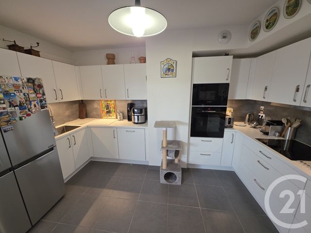 Appartement T4 à vendre - 5 pièces - 95.0 m2 - NIMES - 30 - LANGUEDOC-ROUSSILLON - Century 21 Dhuoda