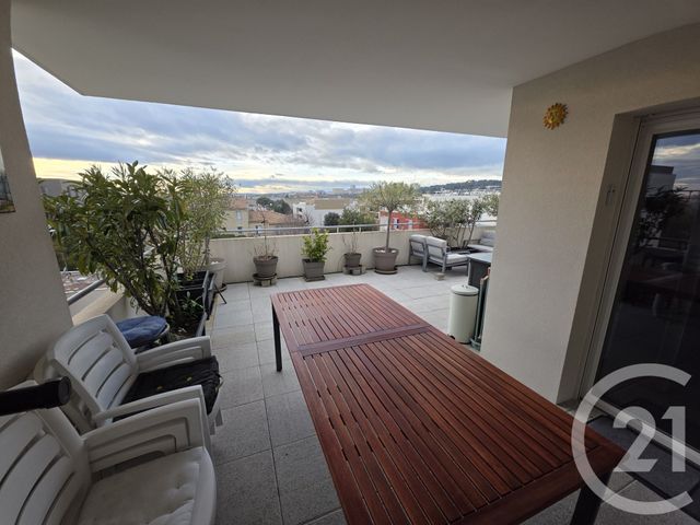 Appartement T4 à vendre - 5 pièces - 95.0 m2 - NIMES - 30 - LANGUEDOC-ROUSSILLON - Century 21 Dhuoda
