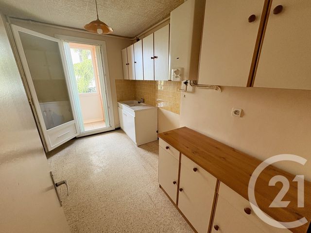 Appartement F4 à vendre - 3 pièces - 73.0 m2 - NIMES - 30 - LANGUEDOC-ROUSSILLON - Century 21 Dhuoda