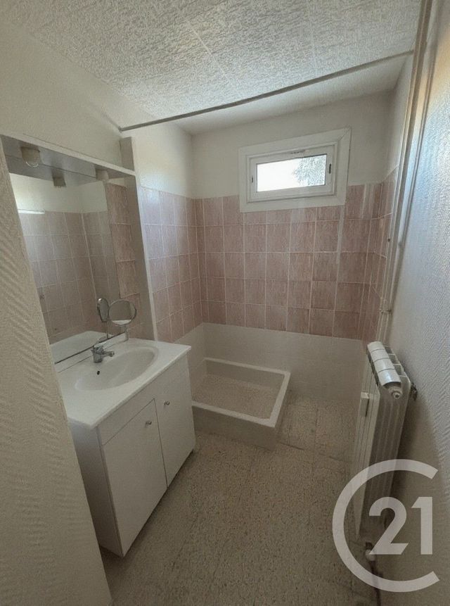 Appartement F4 à vendre - 3 pièces - 73.0 m2 - NIMES - 30 - LANGUEDOC-ROUSSILLON - Century 21 Dhuoda