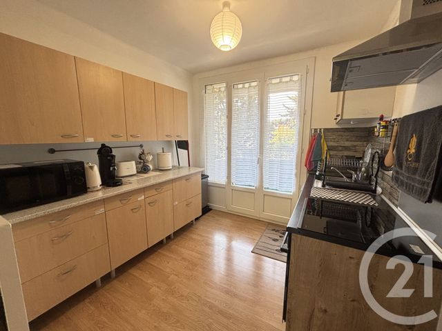 Appartement T3 à louer - 3 pièces - 53.15 m2 - NIMES - 30 - LANGUEDOC-ROUSSILLON - Century 21 Dhuoda