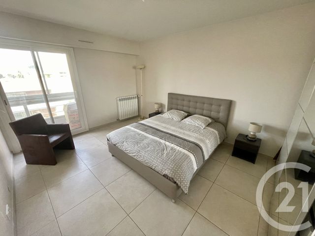 Appartement F4 à vendre - 4 pièces - 122.77 m2 - NIMES - 30 - LANGUEDOC-ROUSSILLON - Century 21 Dhuoda