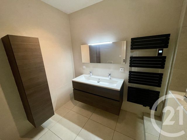 Appartement F4 à vendre - 4 pièces - 122.77 m2 - NIMES - 30 - LANGUEDOC-ROUSSILLON - Century 21 Dhuoda