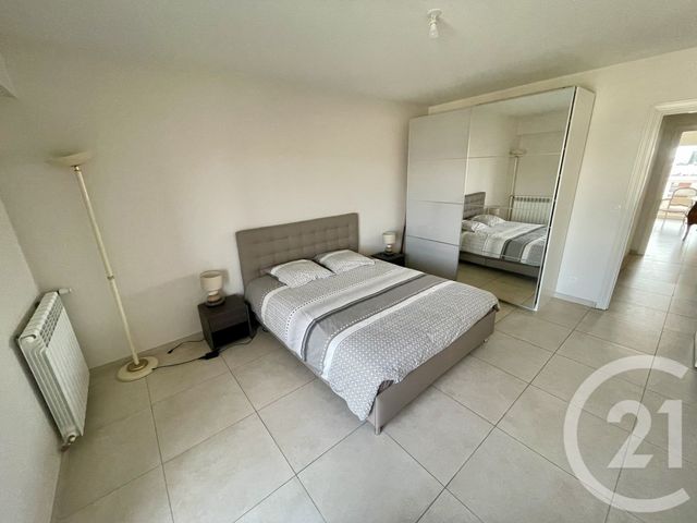 Appartement F4 à vendre - 4 pièces - 122.77 m2 - NIMES - 30 - LANGUEDOC-ROUSSILLON - Century 21 Dhuoda