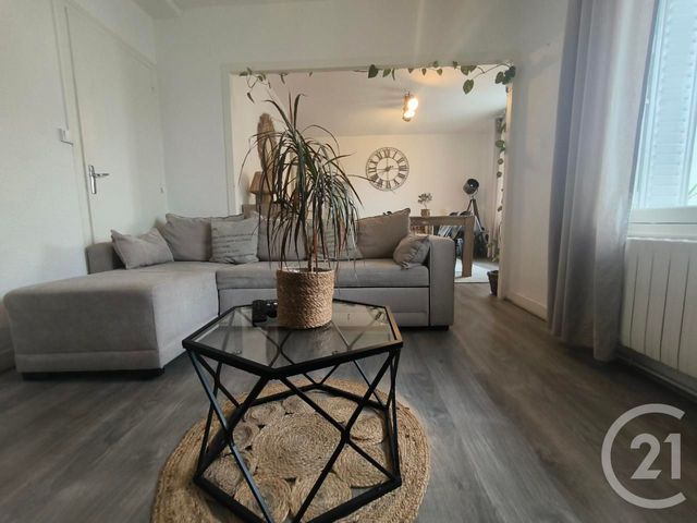 Appartement F2 à vendre - 3 pièces - 53.19 m2 - NIMES - 30 - LANGUEDOC-ROUSSILLON - Century 21 Dhuoda