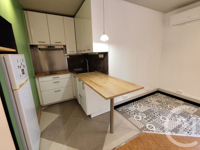 Appartement Studio à louer - 1 pièce - 26.89 m2 - NIMES - 30 - LANGUEDOC-ROUSSILLON - Century 21 Dhuoda