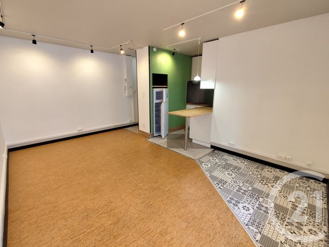 Appartement Studio à louer - 1 pièce - 26.89 m2 - NIMES - 30 - LANGUEDOC-ROUSSILLON - Century 21 Dhuoda