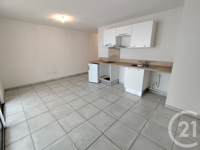 Appartement T2 à louer - 2 pièces - 41.5 m2 - NIMES - 30 - LANGUEDOC-ROUSSILLON - Century 21 Dhuoda