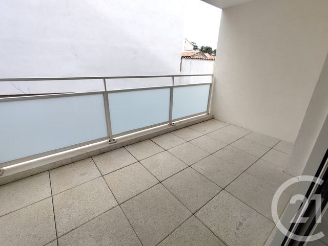 Appartement T2 à louer - 2 pièces - 41.5 m2 - NIMES - 30 - LANGUEDOC-ROUSSILLON - Century 21 Dhuoda