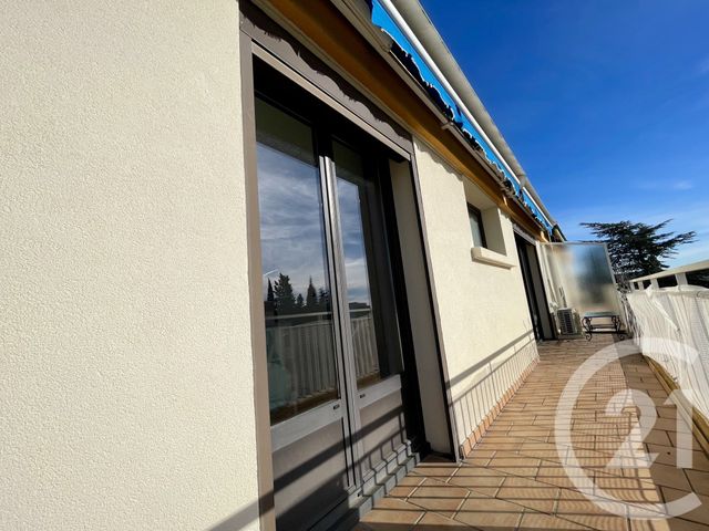 Appartement T3 à vendre - 3 pièces - 62.61 m2 - NIMES - 30 - LANGUEDOC-ROUSSILLON - Century 21 Dhuoda