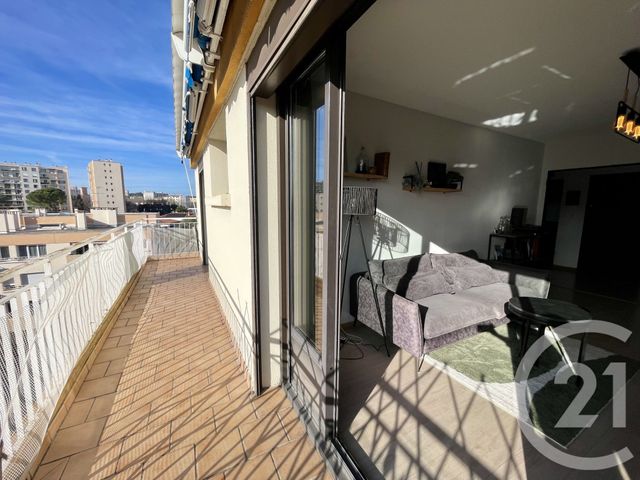 Appartement T3 à vendre - 3 pièces - 62.61 m2 - NIMES - 30 - LANGUEDOC-ROUSSILLON - Century 21 Dhuoda