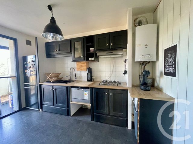 Appartement T3 à vendre - 3 pièces - 62.61 m2 - NIMES - 30 - LANGUEDOC-ROUSSILLON - Century 21 Dhuoda