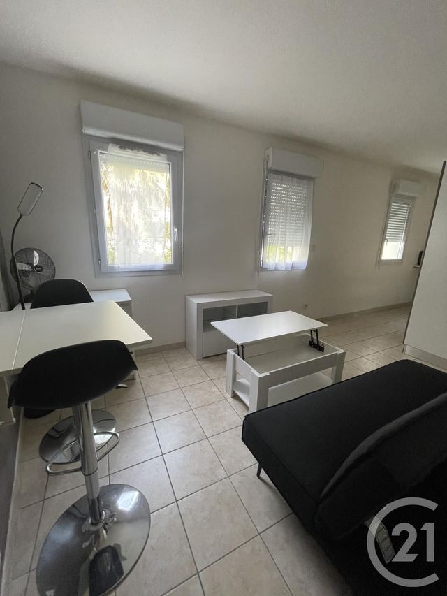 Appartement F1 à vendre - 1 pièce - 34.0 m2 - NIMES - 30 - LANGUEDOC-ROUSSILLON - Century 21 Dhuoda