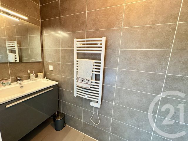 Appartement F4 à vendre - 4 pièces - 85.59 m2 - NIMES - 30 - LANGUEDOC-ROUSSILLON - Century 21 Dhuoda