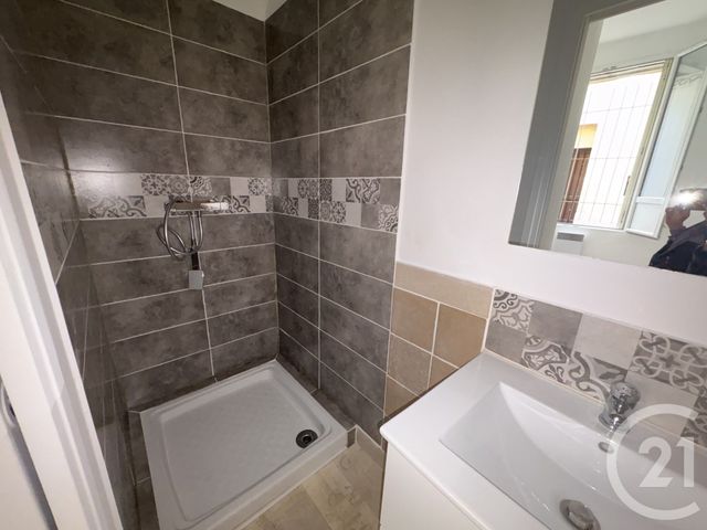 Appartement F2 à vendre - 2 pièces - 48.02 m2 - NIMES - 30 - LANGUEDOC-ROUSSILLON - Century 21 Dhuoda