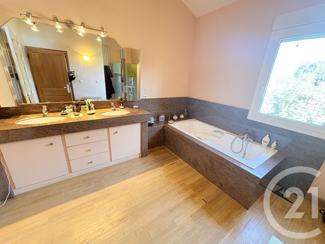 maison à vendre - 5 pièces - 176.0 m2 - NIMES - 30 - LANGUEDOC-ROUSSILLON - Century 21 Dhuoda