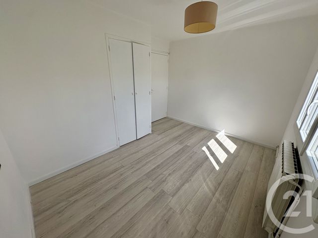 Appartement F3 à vendre - 3 pièces - 54.79 m2 - NIMES - 30 - LANGUEDOC-ROUSSILLON - Century 21 Dhuoda