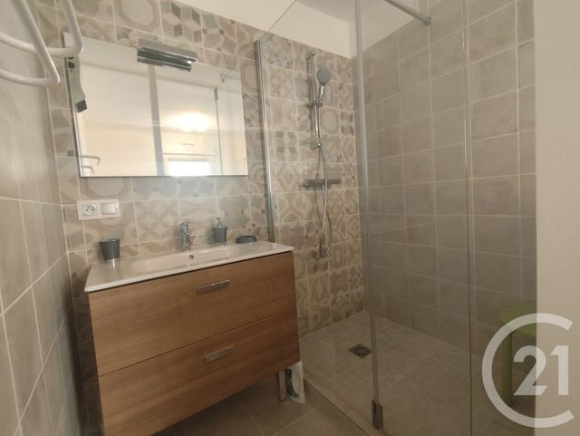 Appartement T2 à louer - 2 pièces - 36.31 m2 - NIMES - 30 - LANGUEDOC-ROUSSILLON - Century 21 Dhuoda