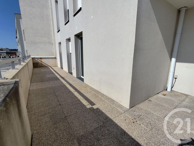 Appartement T4 à louer - 4 pièces - 83.42 m2 - NIMES - 30 - LANGUEDOC-ROUSSILLON - Century 21 Dhuoda