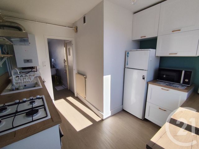 Appartement T3 à louer - 3 pièces - 53.95 m2 - NIMES - 30 - LANGUEDOC-ROUSSILLON - Century 21 Dhuoda