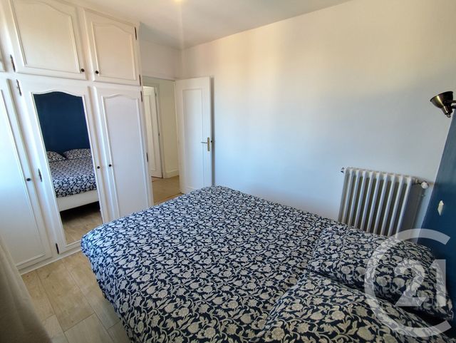 Appartement T3 à louer - 3 pièces - 53.95 m2 - NIMES - 30 - LANGUEDOC-ROUSSILLON - Century 21 Dhuoda