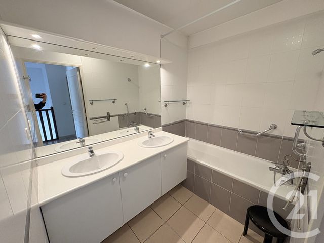 Appartement F3 à vendre - 3 pièces - 67.0 m2 - NIMES - 30 - LANGUEDOC-ROUSSILLON - Century 21 Dhuoda