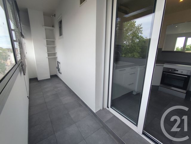 Appartement T3 à louer - 3 pièces - 51.32 m2 - NIMES - 30 - LANGUEDOC-ROUSSILLON - Century 21 Dhuoda