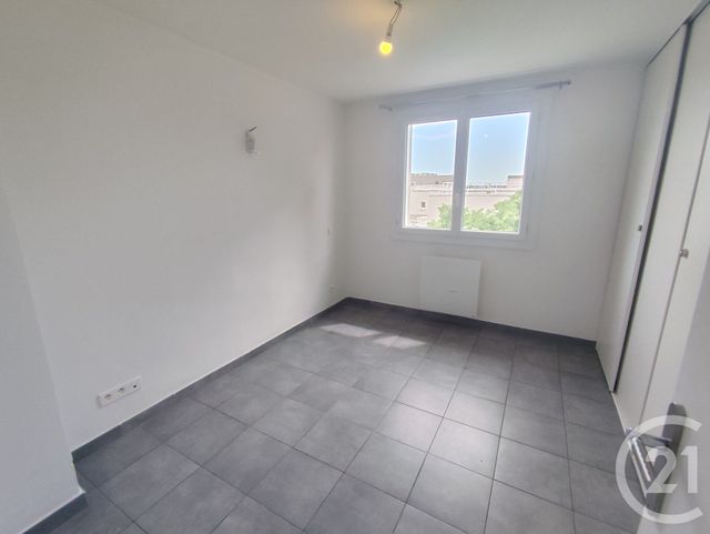 Appartement T3 à louer - 3 pièces - 51.32 m2 - NIMES - 30 - LANGUEDOC-ROUSSILLON - Century 21 Dhuoda