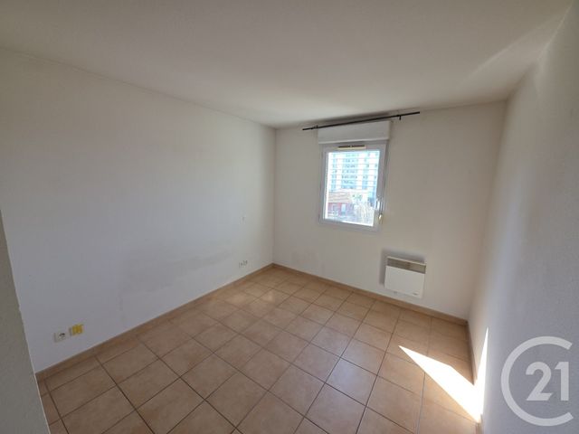 Appartement F1 bis à vendre - 3 pièces - 53.06 m2 - NIMES - 30 - LANGUEDOC-ROUSSILLON - Century 21 Dhuoda