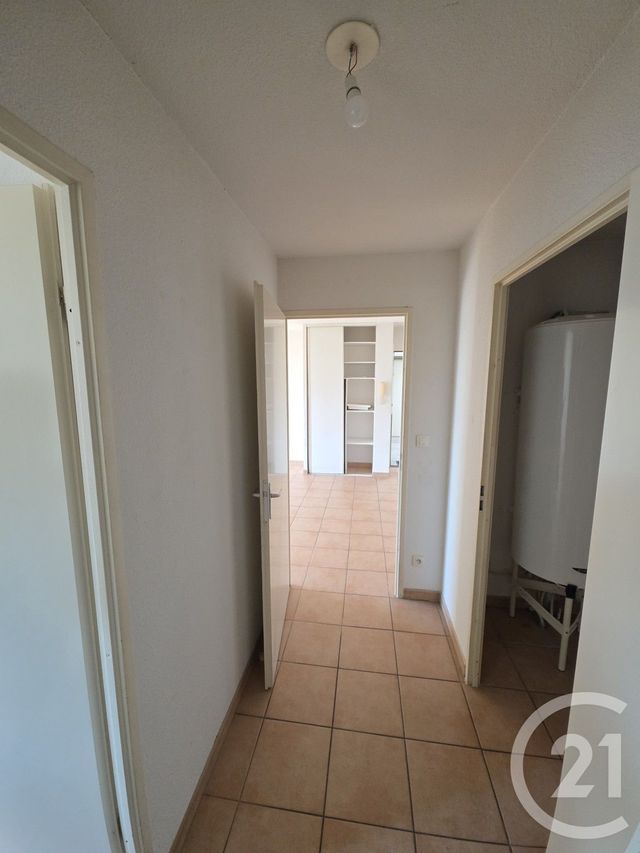 Appartement F1 bis à vendre - 3 pièces - 53.06 m2 - NIMES - 30 - LANGUEDOC-ROUSSILLON - Century 21 Dhuoda