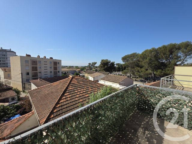 Appartement F1 bis à vendre - 3 pièces - 53.06 m2 - NIMES - 30 - LANGUEDOC-ROUSSILLON - Century 21 Dhuoda