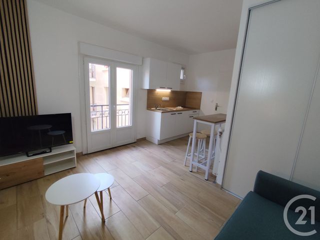 Appartement Studio à louer - 1 pièce - 20.82 m2 - NIMES - 30 - LANGUEDOC-ROUSSILLON - Century 21 Dhuoda